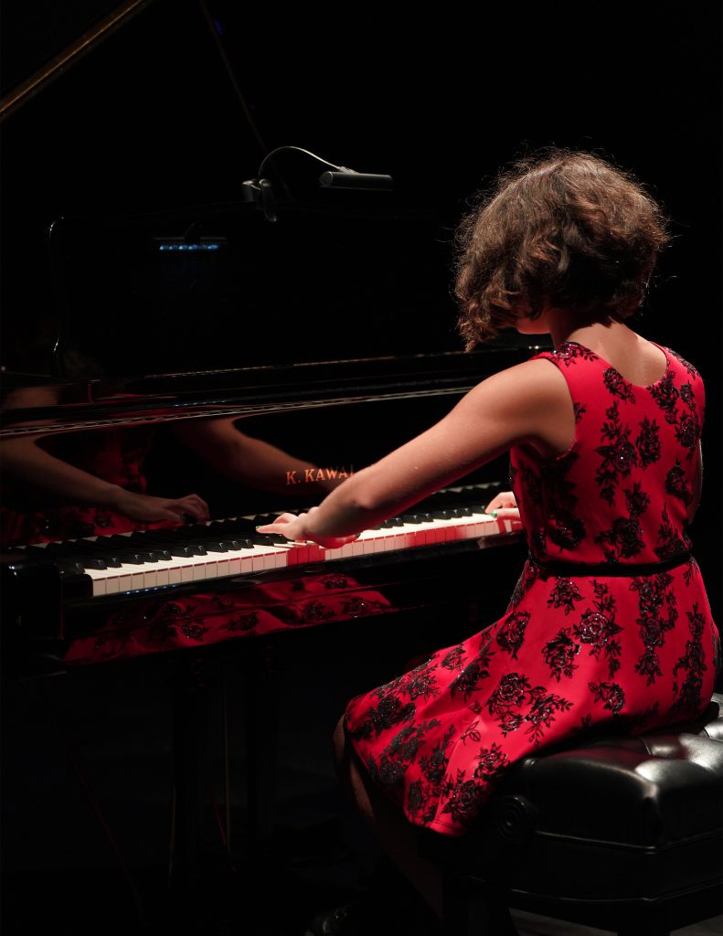 Group vs. Private Piano Lessons