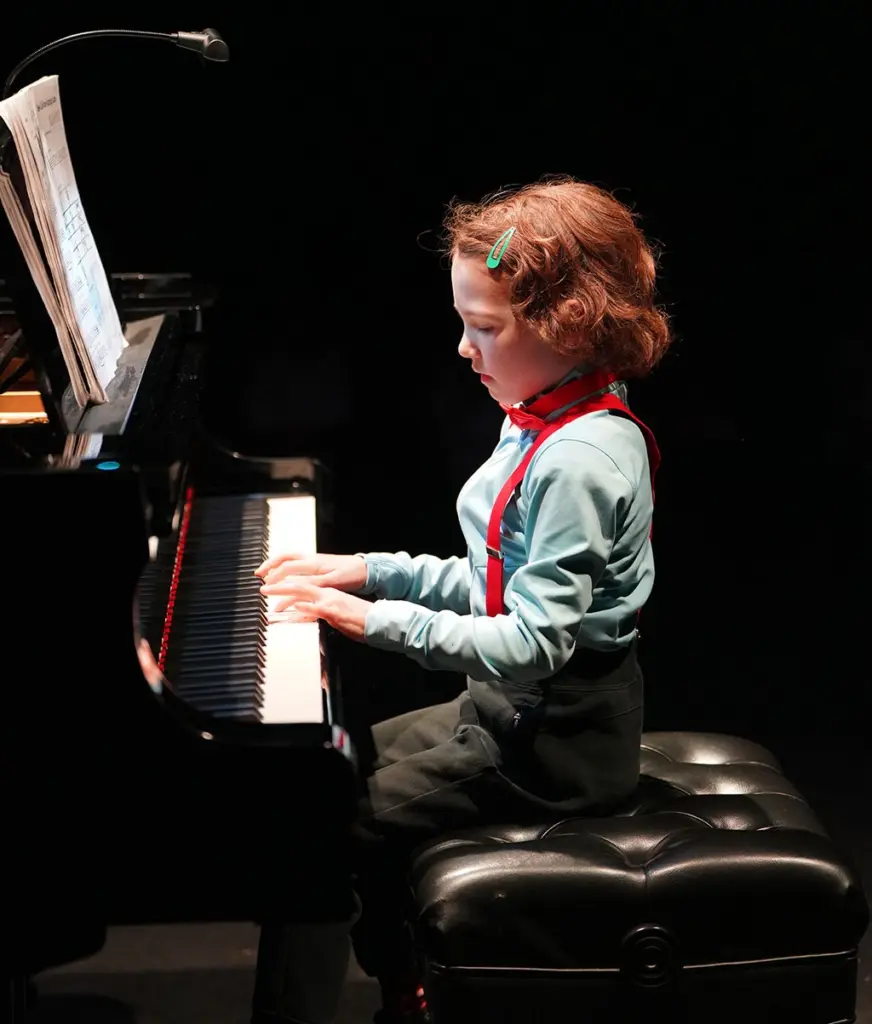 What Age to Start Piano Lessons?